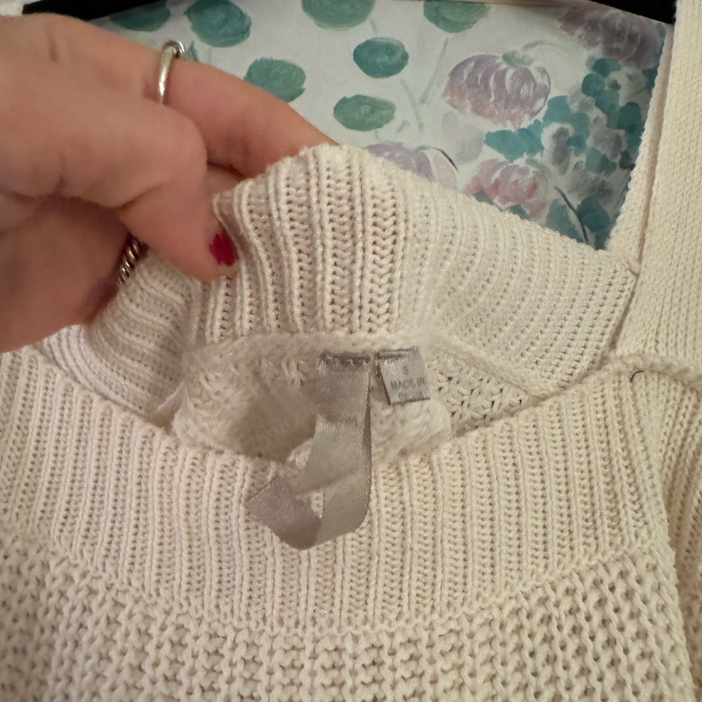 Olivaceaous Cold Shoulder sweater - Picture 4 of 5
